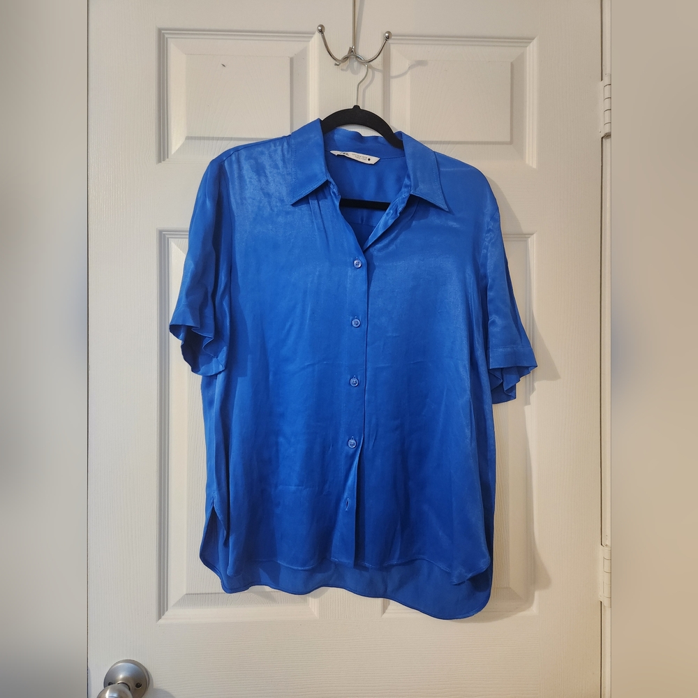 ZARA Collection satin blue short sleeved button-down shirt